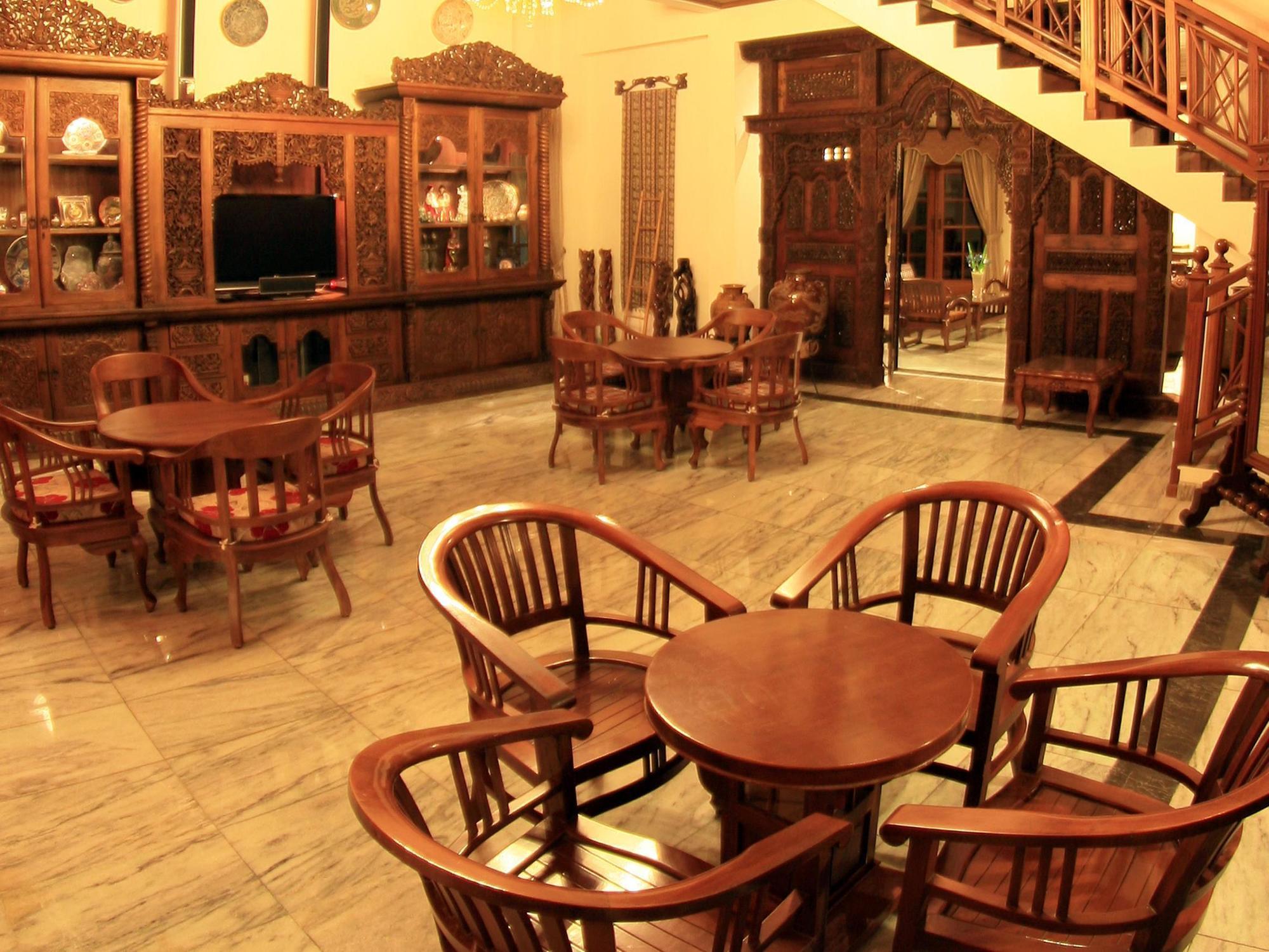 D Ajenk Boutique Guesthouse Kejayan 외부 사진